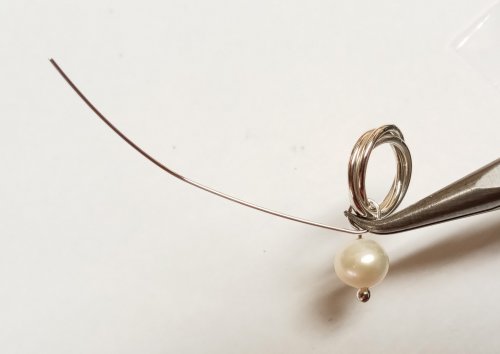 Judy Larson's Mobius Pearl Drop Earrings - , Contemporary Wire Jewelry, Butane Torch, Soldering, Solder, Wrap the wire tail down the shank